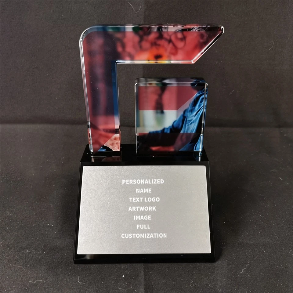 Artistic Crystal Geometric Engraved Desk Plaque suppliers